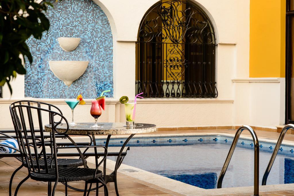Hotel Plaza Campeche Exterior photo